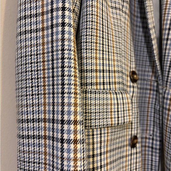 Evereve Plaid Blazer Jacket - Picture 7 of 7